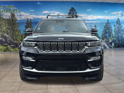 Used 2022 Jeep Grand Cherokee Summit image 2