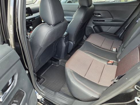 New 2026 Nissan Kicks SR w/ Cold Weather Package FWD image 10