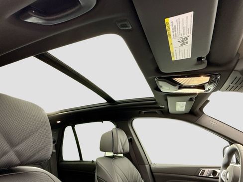 New 2026 BMW X5 xDrive40i AWD/4WD image 16