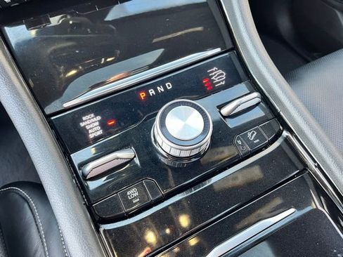 Used 2023 Jeep Grand Cherokee Overland w/ Luxury Tech Group IV image 51