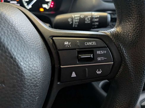 Used 2023 Honda HR-V LX image 22