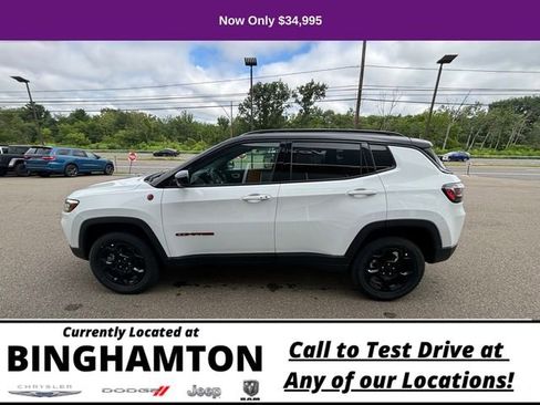 Used 2023 Jeep Compass Trailhawk w/ Trailhawk Elite Group image 7