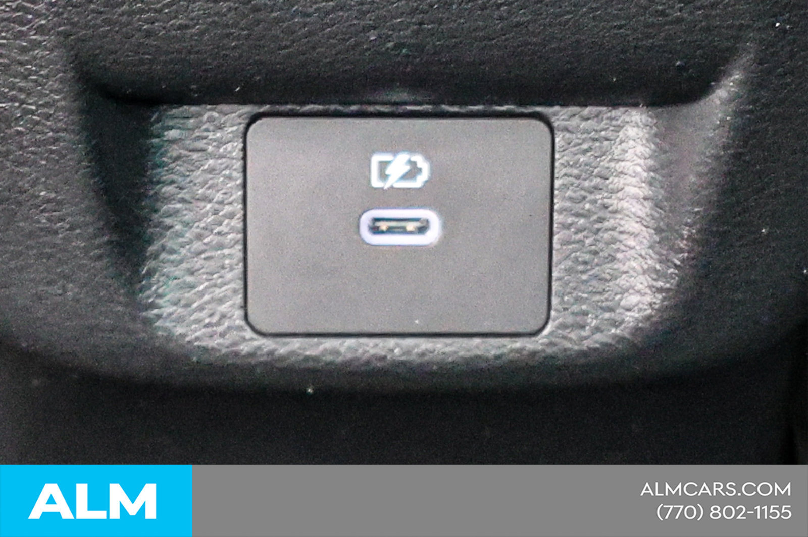 Certified 2025 Nissan Versa SR w/ Trunk Package FWD image 41