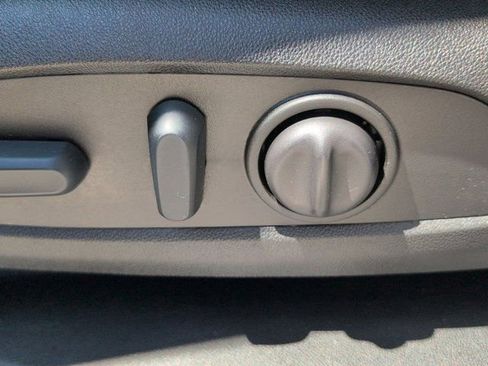 Used 2025 Chevrolet Blazer LT FWD image 14