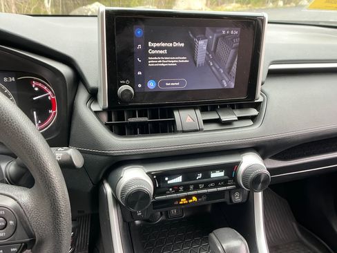 Used 2024 Toyota RAV4 LE image 16