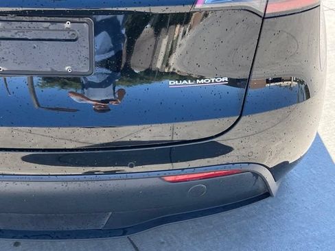 Used 2022 Tesla Model Y Performance AWD/4WD image 5