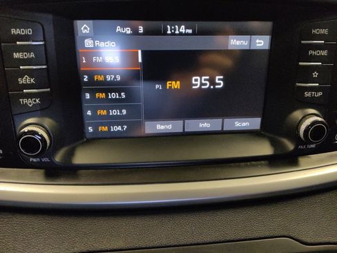 Used 2019 Kia Sorento AWD image 25