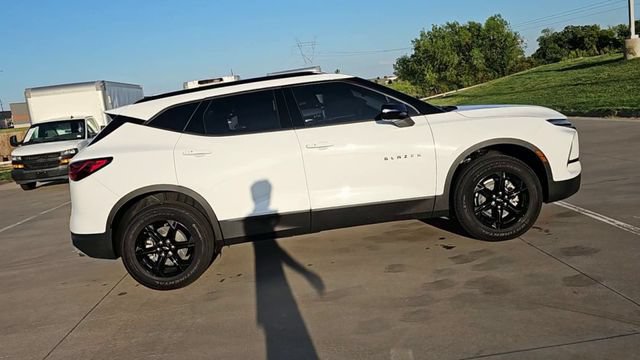 New 2026 Chevrolet Blazer LT w/ Sound & Technology Package FWD image 9