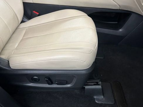 Used 2023 INFINITI QX60 Luxe image 50