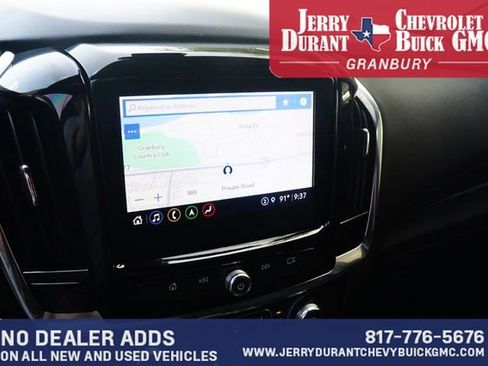 Used 2023 Chevrolet Traverse RS FWD image 12