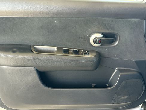 Used 2012 Nissan Versa 1.8 S image 20