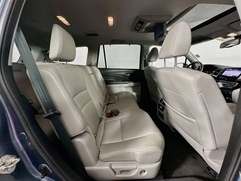 Used 2018 Honda Pilot Touring image 31