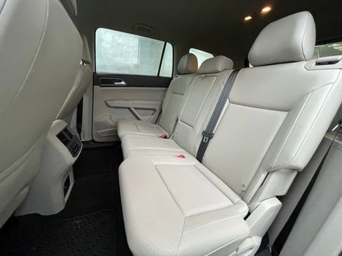 Used 2019 Volkswagen Atlas SE w/ Towing Package image 23