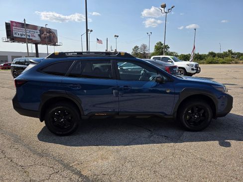 Used 2025 Subaru Outback Wilderness AWD/4WD image 4