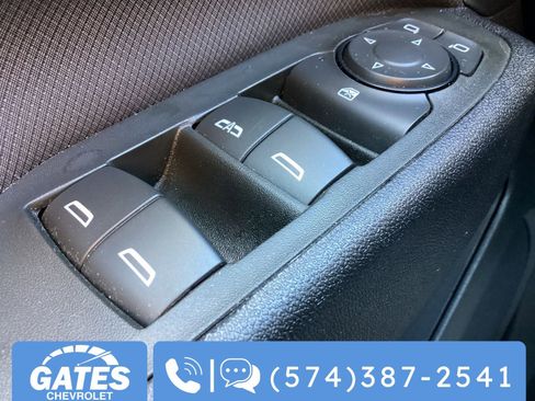 Used 2024 Chevrolet Equinox RS image 27