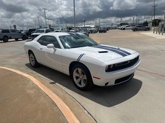 Used 2023 Dodge Challenger SXT RWD video 3