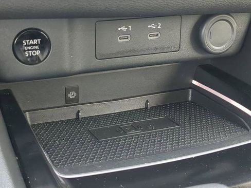 Certified 2025 Nissan Rogue SL w/ Tech Package FWD image 22