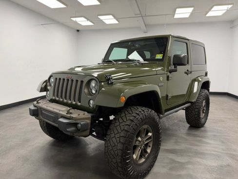 Used 2016 Jeep Wrangler Sahara AWD/4WD image 2