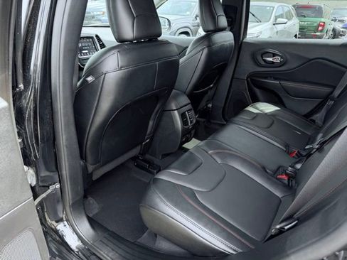 Used 2022 Jeep Cherokee Trailhawk w/ Premium Leather Package AWD/4WD image 22