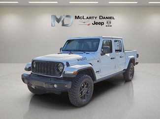 Used 2025 Jeep Gladiator Sport AWD/4WD video 2