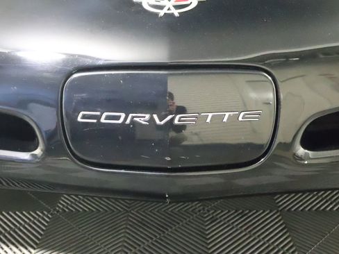 Used 2003 Chevrolet Corvette Convertible w/ Preferred Equipment Group1 RWD image 23
