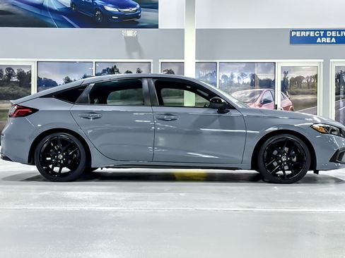 Used 2023 Honda Civic Sport image 7