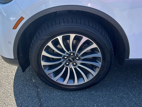 Used 2023 Lincoln Aviator Reserve w/ Equipment Group 201A AWD/4WD image 8