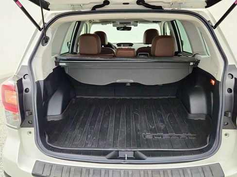 Used 2018 Subaru Forester 2.5i Touring AWD/4WD image 23