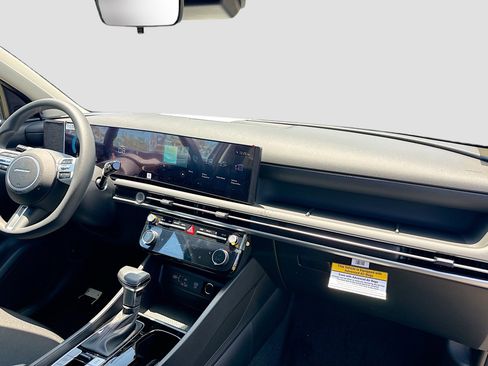 New 2026 Hyundai Tucson SEL FWD image 22