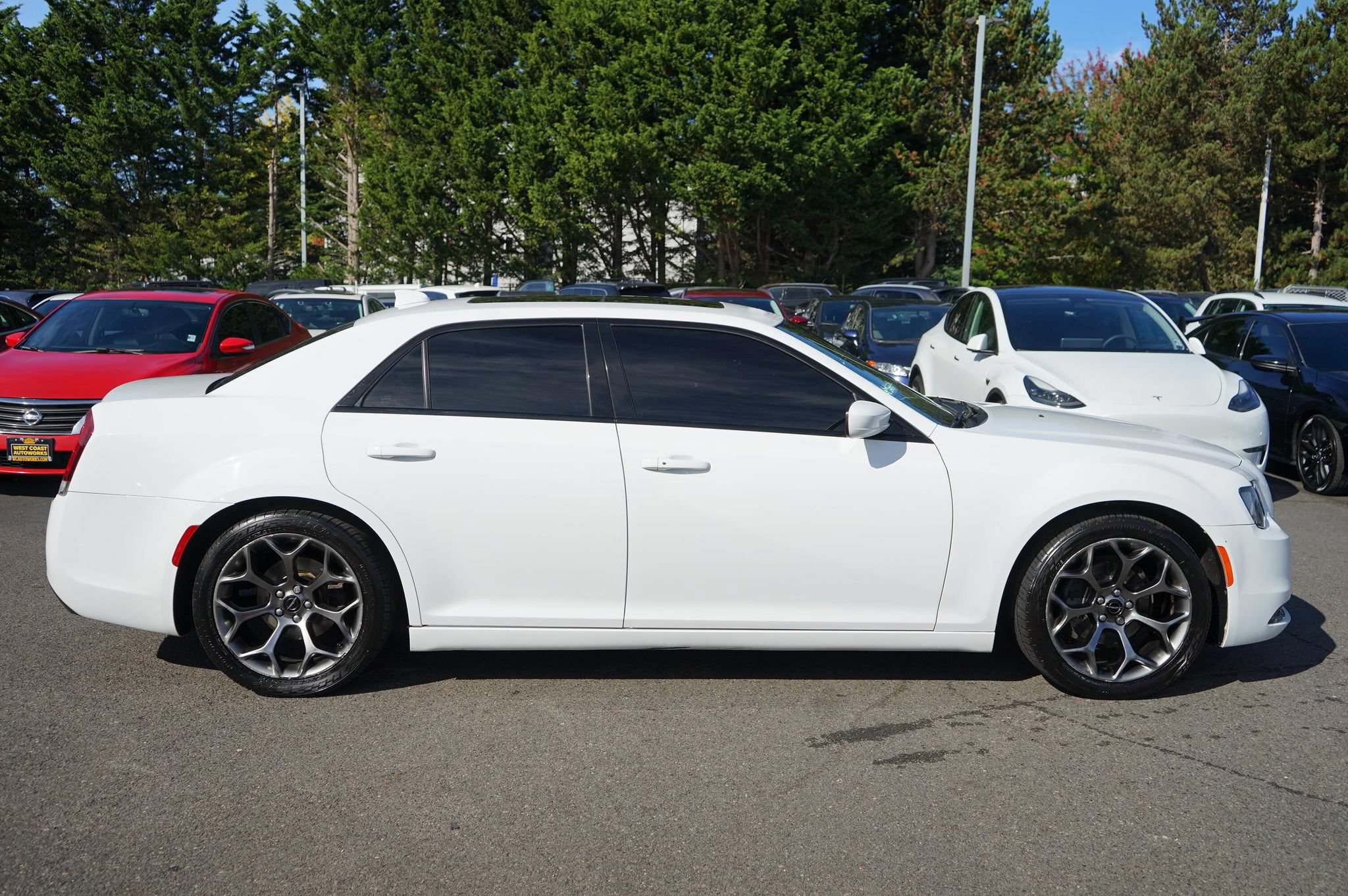 Used 2015 Chrysler 300 S RWD image 6