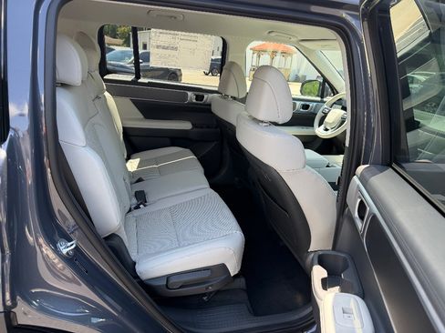 New 2027 Hyundai Santa Fe SEL FWD image 17