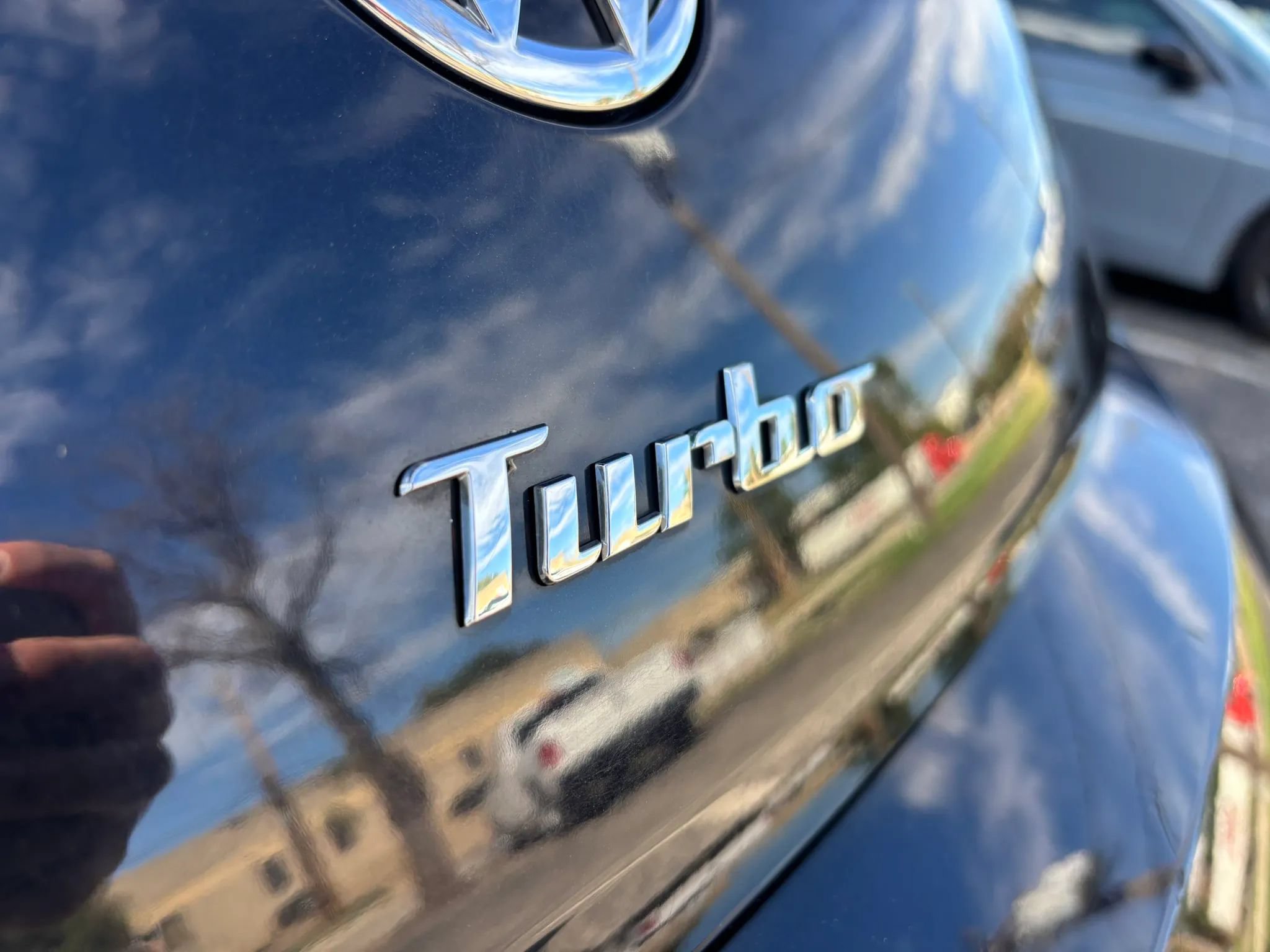 Used 2018 Volkswagen Beetle 2.0T S FWD image 55