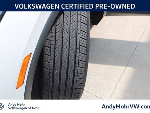 Used 2023 Volkswagen Tiguan SE AWD/4WD image 13