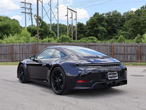 Certified 2025 Porsche 911 Carrera 4 GTS AWD/4WD image 3