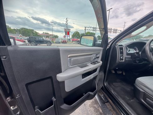 Used 2013 RAM 1500 Express AWD/4WD image 11