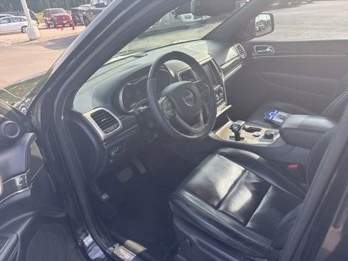 Used 2015 Jeep Grand Cherokee Overland w/ Advanced Technology Group AWD/4WD image 18