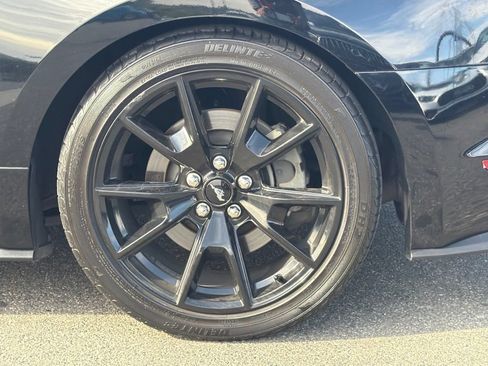 Used 2017 Ford Mustang GT Premium w/ Equipment Group 401A RWD image 17