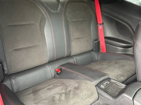 Used 2020 Chevrolet Camaro ZL1 RWD image 23