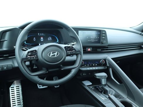 New 2026 Hyundai Elantra Sport FWD image 10