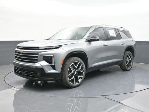 New 2026 Chevrolet Traverse High Country w/ LPO, Floor Liner Package FWD image 4