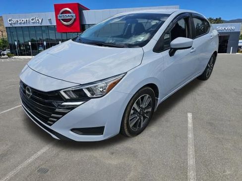 Used 2023 Nissan Versa SV w/ Electronics Package FWD image 3