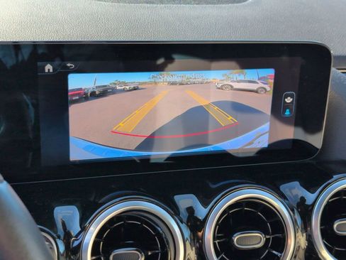 Used 2025 Mercedes-Benz GLA 250 4MATIC image 18