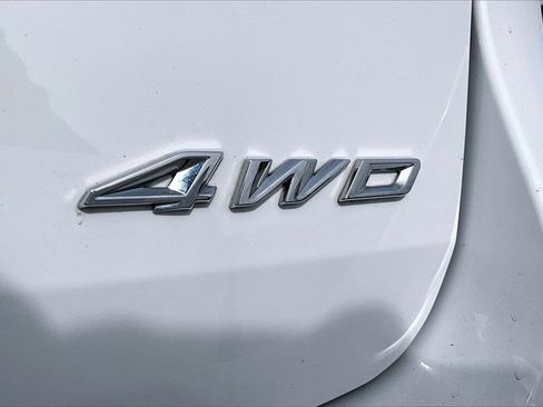 Used 2023 Ford Explorer Limited image 8