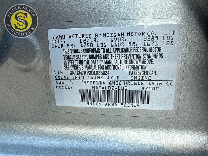 Used 2013 Nissan Versa SV FWD image 24