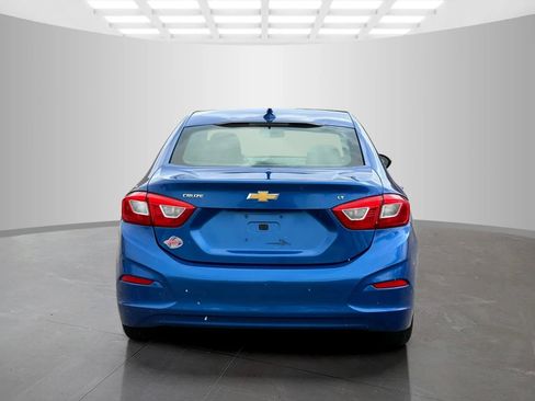Used 2016 Chevrolet Cruze LT w/ Convenience Package image 4
