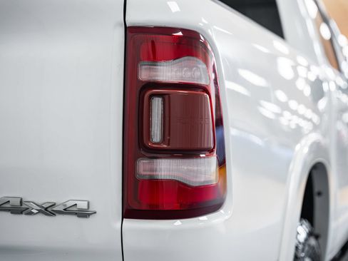 Used 2022 RAM 1500 Laramie AWD/4WD image 7