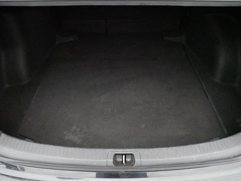 Used 2022 Toyota Corolla LE image 18