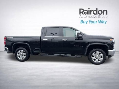 Used 2021 Chevrolet Silverado 2500 LTZ w/ LTZ Premium Package image 9