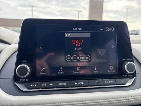 Used 2023 Nissan Rogue SV image 20