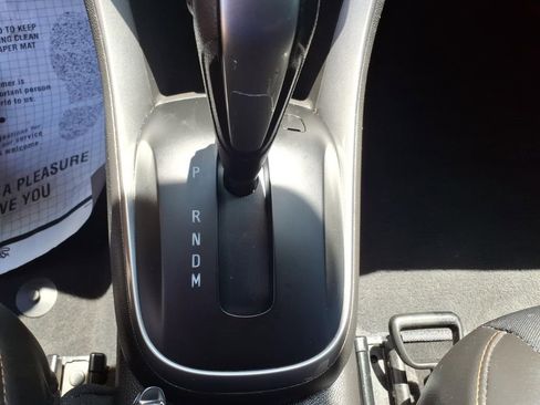 Used 2020 Chevrolet Trax LT w/ LT Convenience Package FWD image 22